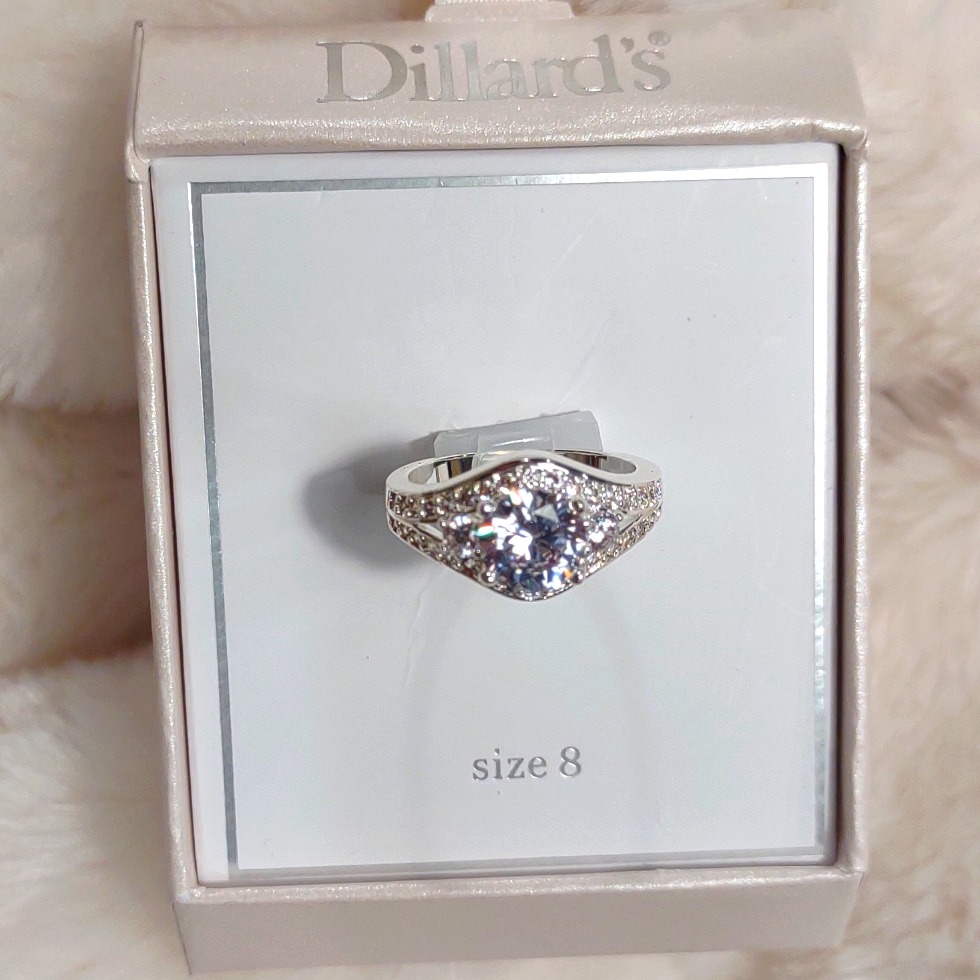 Dillars Ring